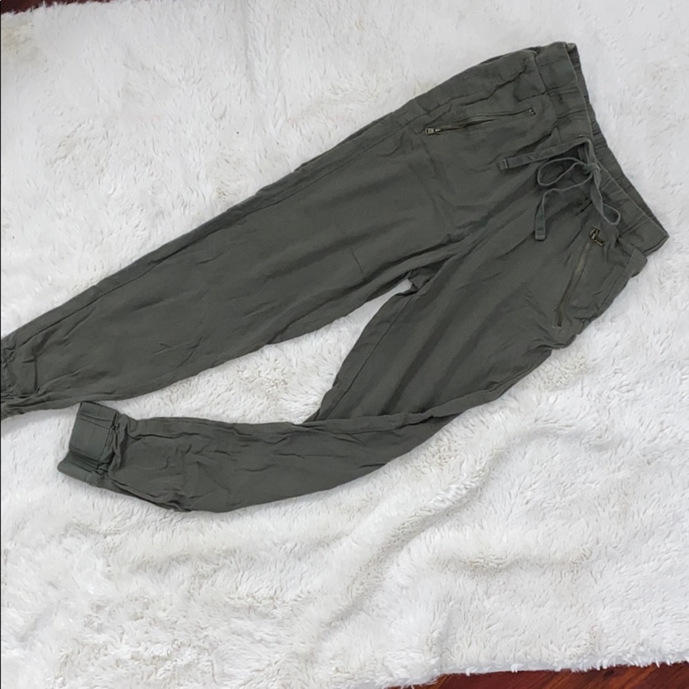 Lose fit pants